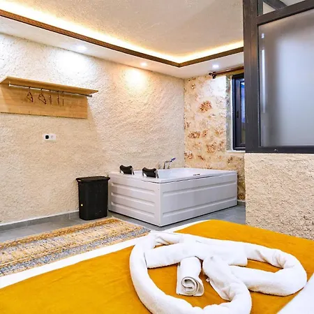 Hacioglan Village 2 Bedroom فيلة كالكان